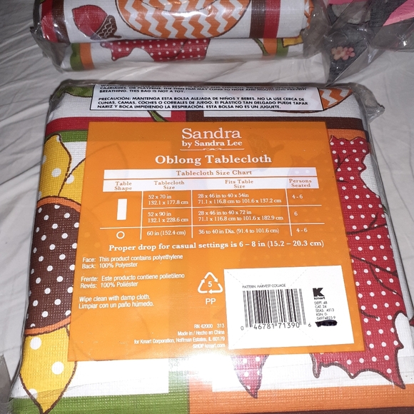 TABLECLOTHPumpkins, Sunflowers, leafsHarvest - Picture 2 of 3